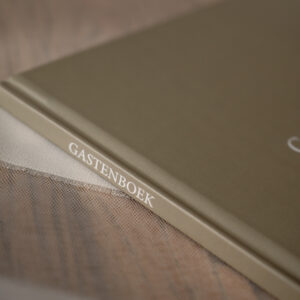 Het gastenboek € 25,00